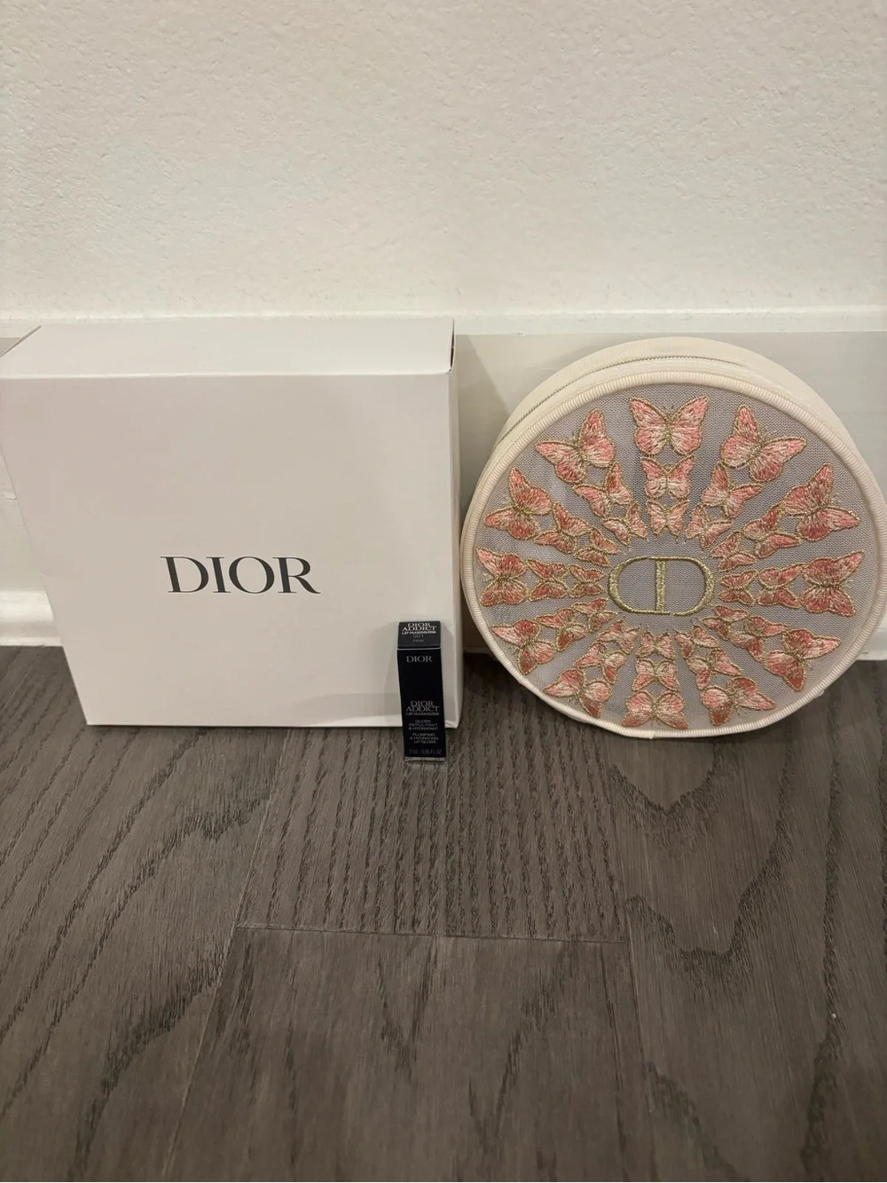 🩷NWT Dior Trousse Butterfly Pouch in Pink and Gold with Lip Maximizer🩷